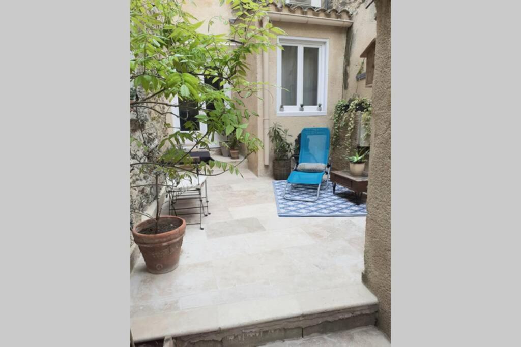 Maison De Village Avec Cour Aux Portes D'Avignon Entraigues-sur-la-Sorgue Kültér fotó